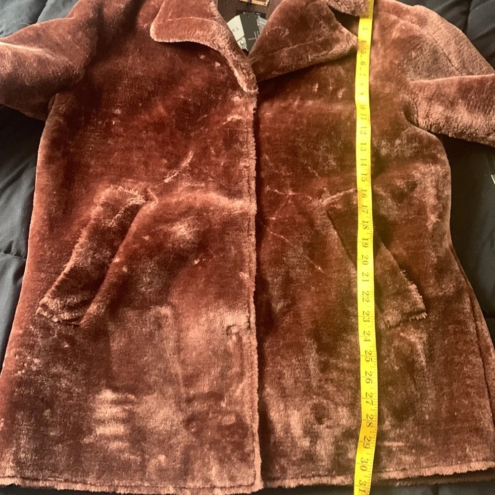 NWT Tahari Faux Fur Notch Lapel Coat - Beaver large - Picture 8 of 10